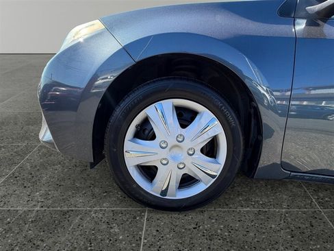 Used 2015 Toyota Corolla LE FWD image 15