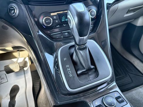 Used 2014 Ford Escape Titanium w/ Equipment Group 401A AWD/4WD image 19