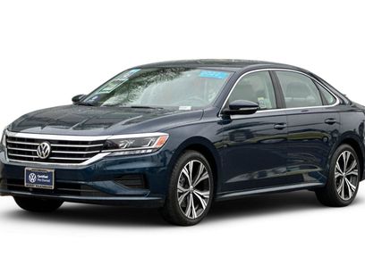 Used 2022 Volkswagen Passat 2.0T SE