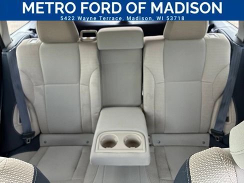 Used 2024 Subaru Outback Premium AWD/4WD image 32