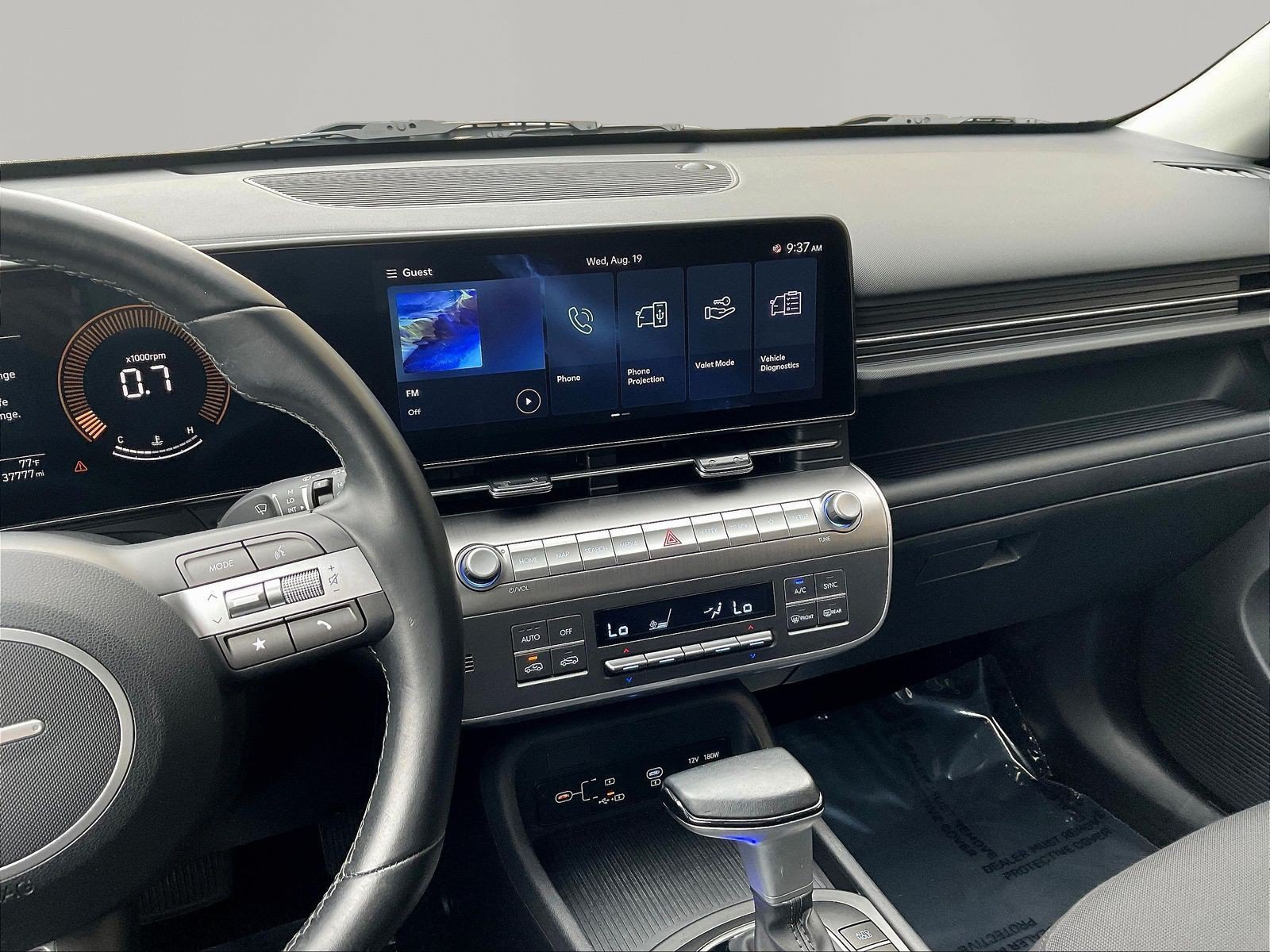 Certified 2025 Hyundai Kona SEL AWD/4WD image 9