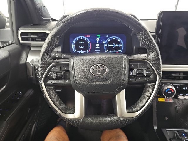 Used 2024 Toyota Tacoma TRD Off-Road w/ TRD Off Road Upgrade Package AWD/4WD image 18