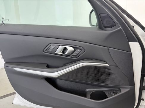 Used 2025 BMW 330i Sedan RWD image 14