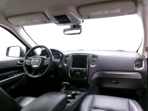 Used 2019 Dodge Durango GT image 3