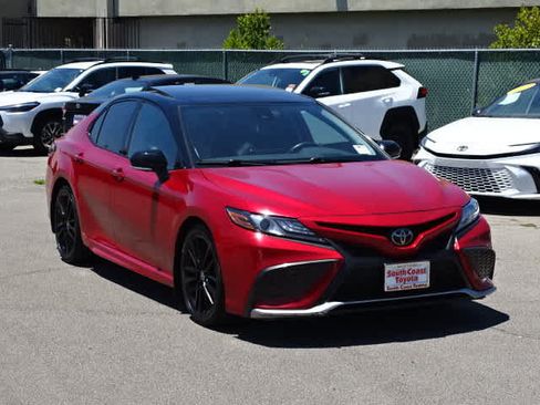 Used 2022 Toyota Camry XSE w/ Navigation Package FWD image 2