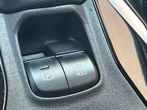 Used 2022 Toyota Corolla SE image 50