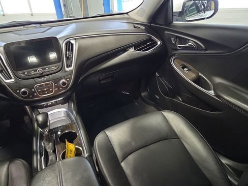 Used 2024 Chevrolet Malibu LT image 18