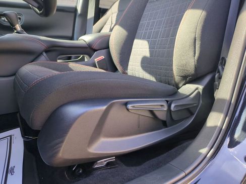 Used 2025 Honda HR-V Sport image 14