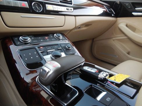 Used 2013 Audi A8 L 3.0T AWD/4WD image 39