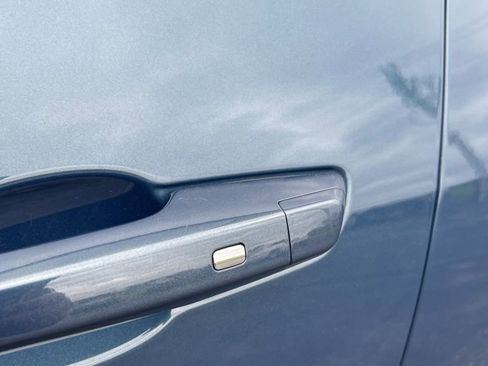 Used 2025 Chevrolet Equinox LT w/ Convenience Package II image 25