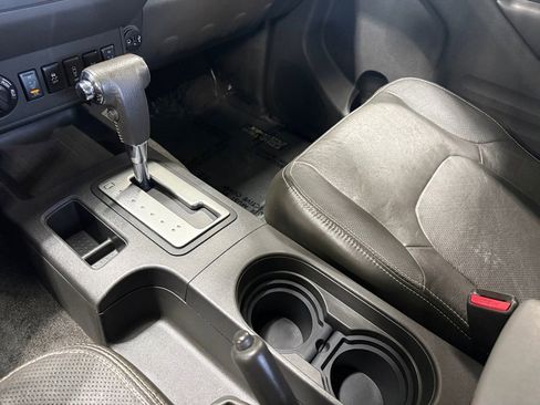 Used 2018 Nissan Frontier S image 32