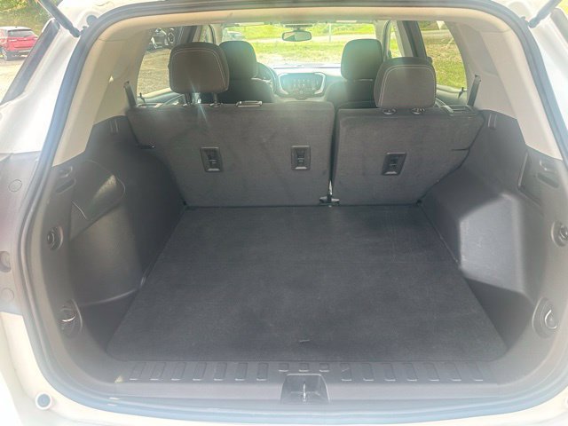 Used 2023 GMC Terrain SLE AWD/4WD image 24