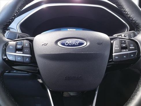 Certified 2023 Ford Escape Platinum image 16