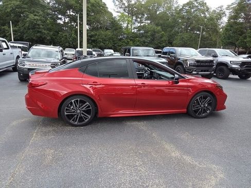 Used 2025 Toyota Camry XSE FWD image 15