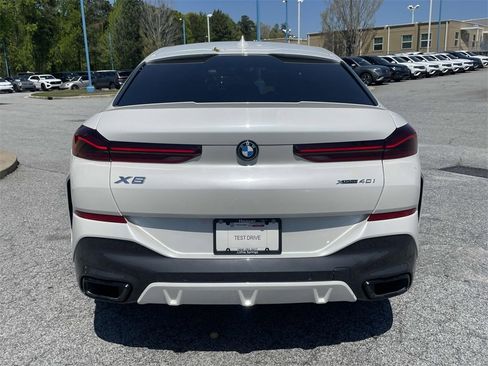 Used 2022 BMW X6 xDrive40i w/ Executive Package image 4