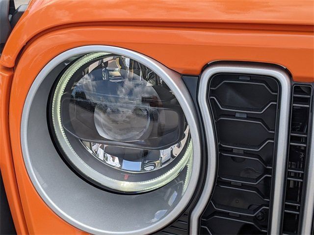 New 2025 Jeep Wrangler Unlimited Sahara AWD/4WD image 8