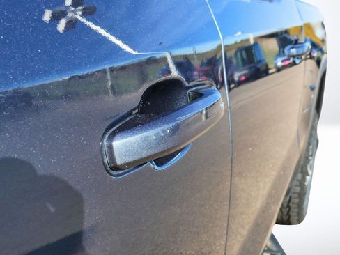 Used 2021 GMC Sierra 1500 AT4 image 15