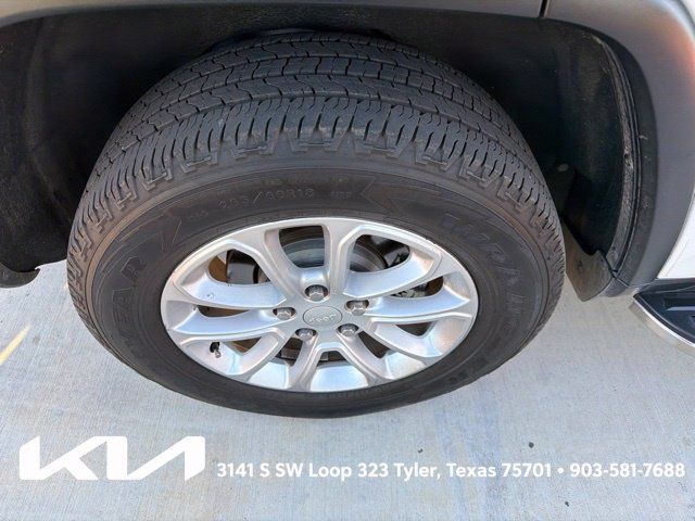 Used 2021 Jeep Grand Cherokee Laredo X AWD/4WD image 11