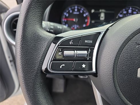 Used 2024 Kia Forte LXS image 22
