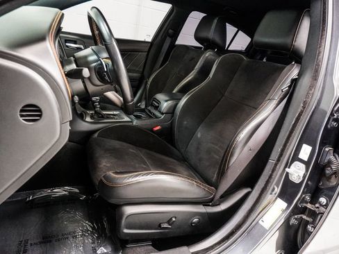 Used 2022 Dodge Charger Scat Pack image 6