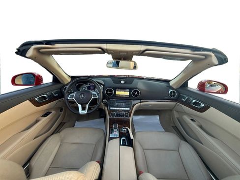 Used 2013 Mercedes-Benz SL 550 image 22