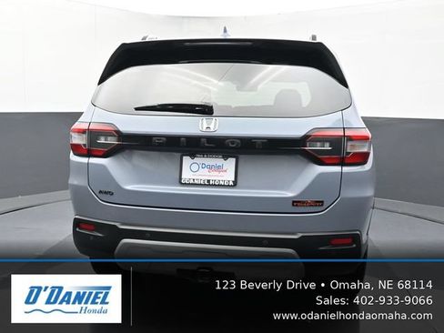 Used 2024 Honda Pilot TrailSport image 5