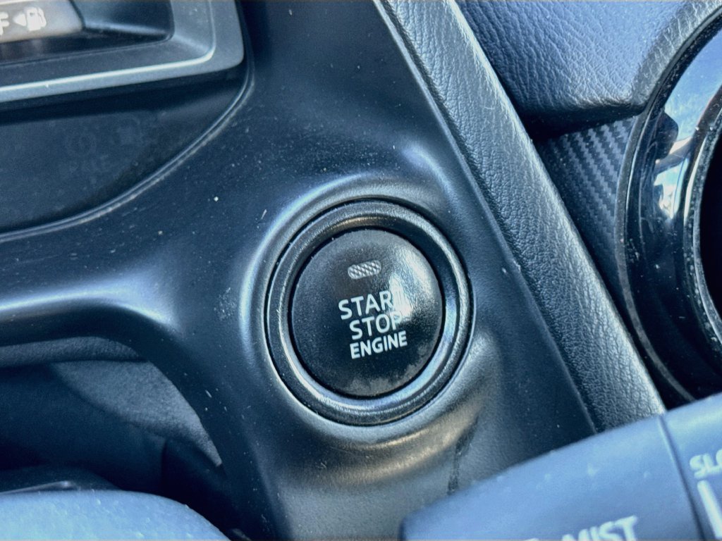 Used 2019 Toyota Yaris L FWD image 24