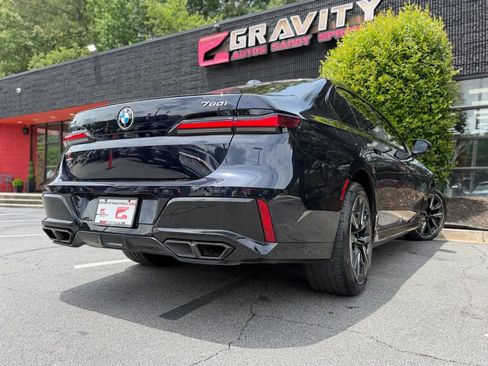 Used 2024 BMW 760i xDrive w/ Executive Package AWD/4WD image 13