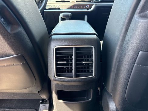 Used 2023 Kia Sportage EX image 11