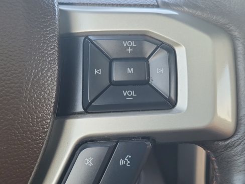 Used 2018 Ford F150 King Ranch w/ Equipment Group 601A Luxury AWD/4WD image 25
