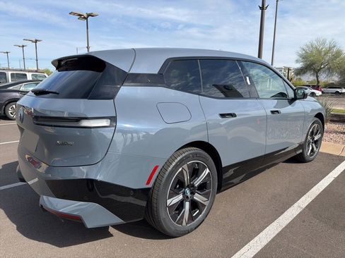 Used 2025 BMW iX xDrive50 w/ Sport Package image 4