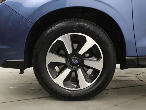 Used 2018 Subaru Forester 2.5i Premium w/ All-Weather Package image 28