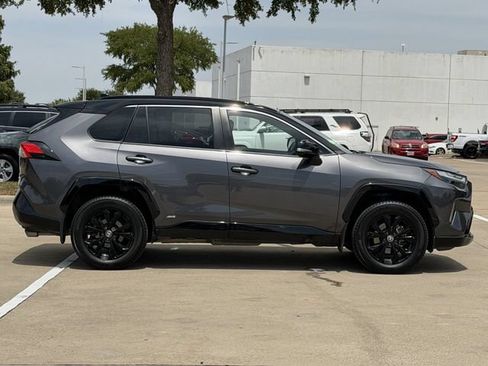 Certified 2022 Toyota RAV4 XSE AWD/4WD image 3
