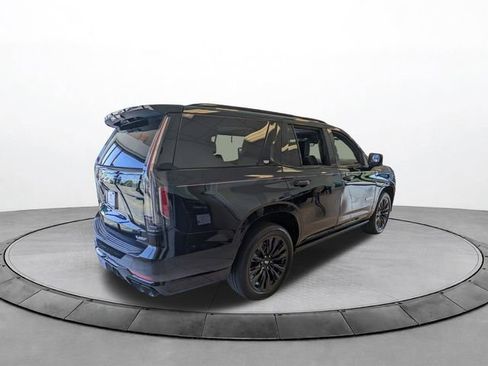 Used 2023 Cadillac Escalade V w/ LPO, ONYX Package AWD/4WD image 4