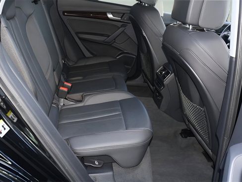 Used 2019 Audi Q5 2.0T Premium Plus w/ Premium Plus Package image 17