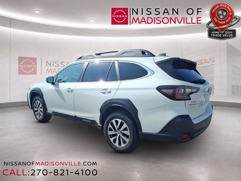 Used 2023 Subaru Outback Premium AWD/4WD image 3