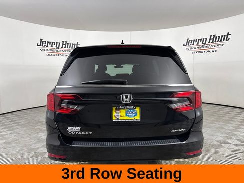 Used 2023 Honda Odyssey Sport image 6