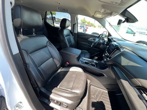 Used 2020 Chevrolet Traverse RS w/ LPO, Floor Liner Package AWD/4WD image 31