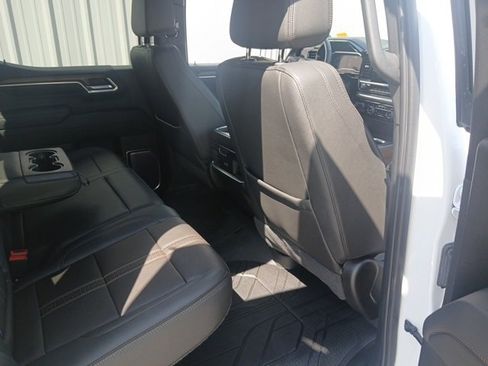 Used 2022 Chevrolet Silverado 1500 High Country w/ High Country Premium Package image 39