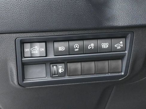 Used 2025 Toyota Tundra SR5 w/ SR5 Convenience Package AWD/4WD image 16