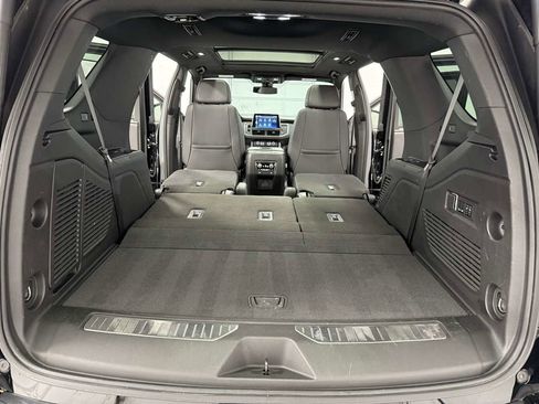 Used 2022 Chevrolet Tahoe RST w/ Luxury Package image 36