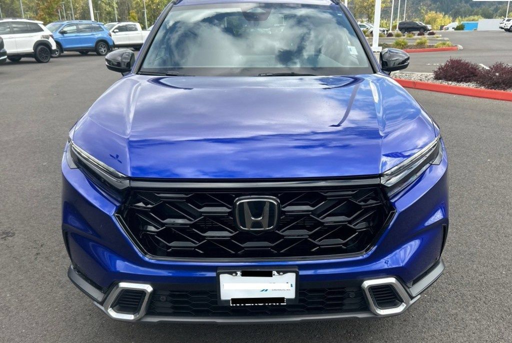 Used 2025 Honda CR-V Sport Touring image 2