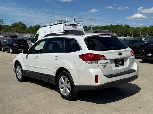 Used 2012 Subaru Outback 2.5i Limited w/ Moonroof Pkg AWD/4WD image 4