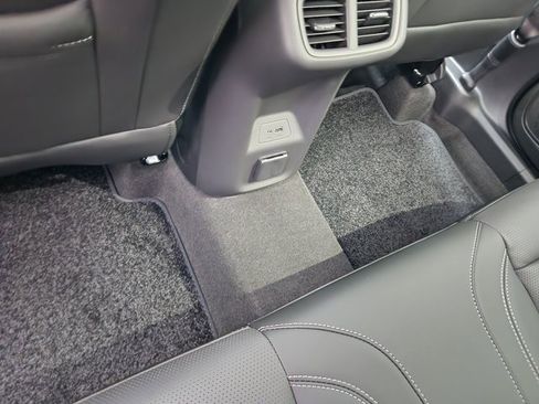 New 2026 Buick Envision Avenir image 7