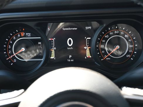 New 2025 Jeep Gladiator Sport image 13