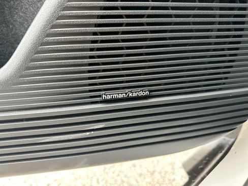 New 2026 Subaru Outback Limited image 33