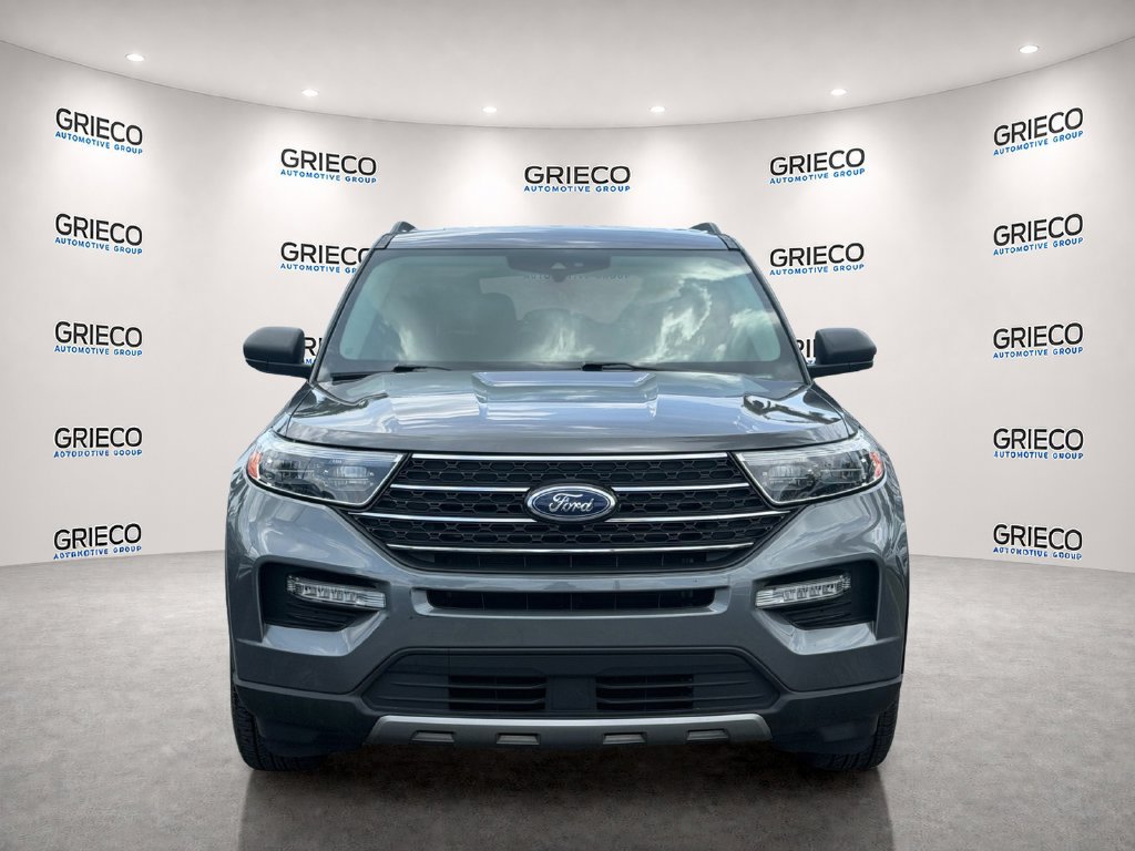 Used 2023 Ford Explorer XLT w/ Equipment Group 202A RWD image 2