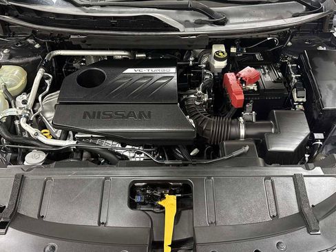 Used 2022 Nissan Rogue SV image 29