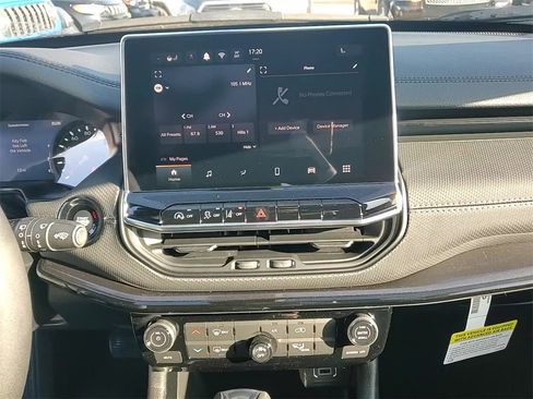 New 2026 Jeep Compass Latitude image 15