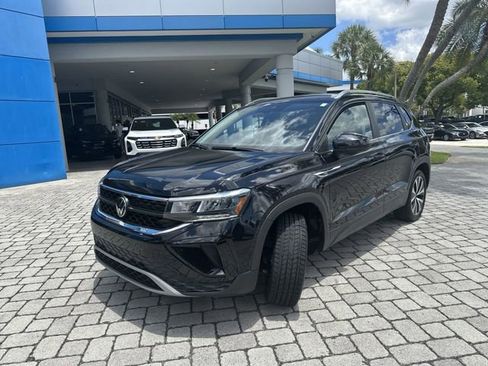 Used 2024 Volkswagen Taos SE FWD image 40